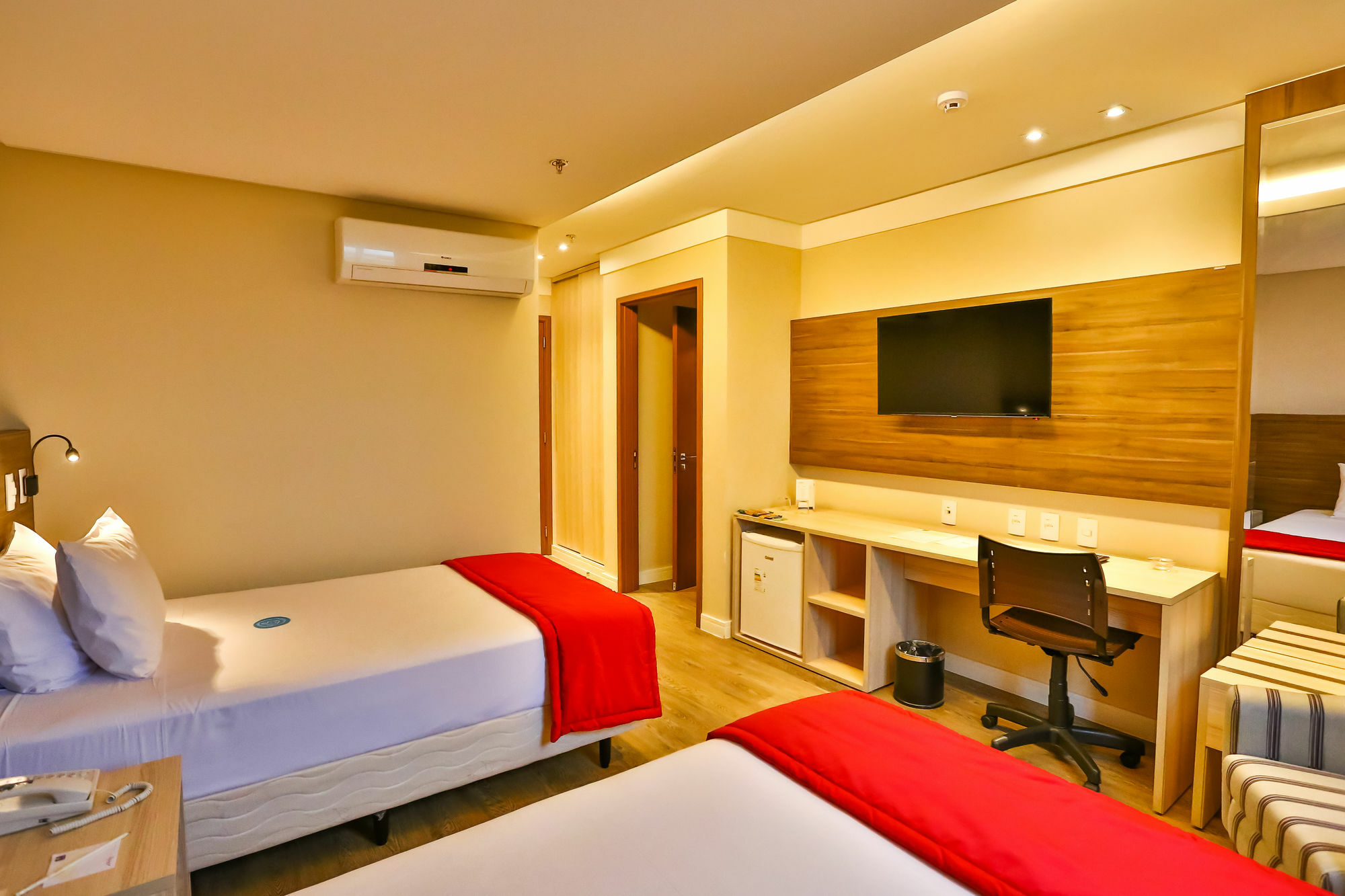 Ibiza Plaza Hotel Anápolis 外观 照片